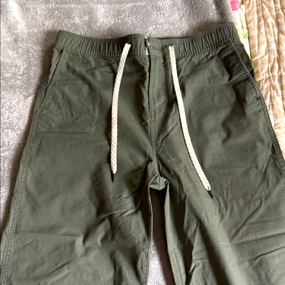 Women’s Vuori Olive Green Pants
